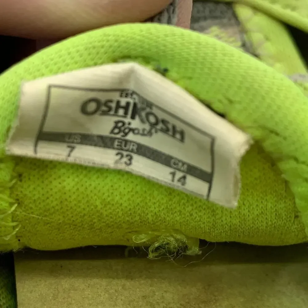 Osh Kosh B'Gosh Hax Boys Sz 7 BumpToe Water Sandals Shoes Gray Neon Green Hiking